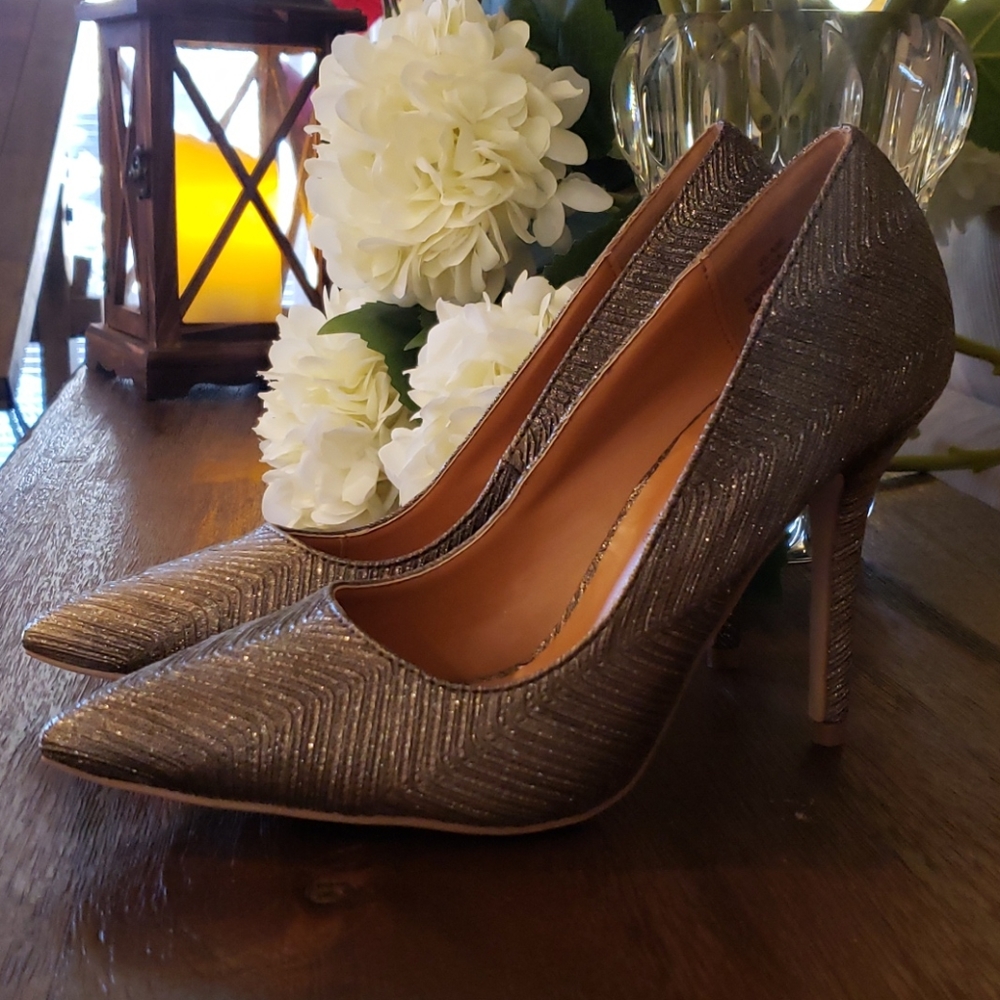 Herringbone Bronze Sparkle Pumps GORGEOUS - Picture 3 of 11
